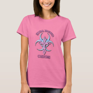Camiseta T do camo das mulheres