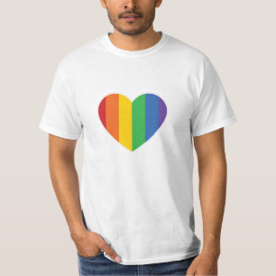 Camiseta T do coração do arco-íris do ORGULHO
