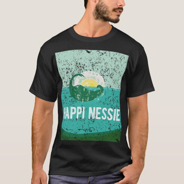 Camiseta T do gráfico de Loch Ness Moster do Happi-Nessie (Frente)