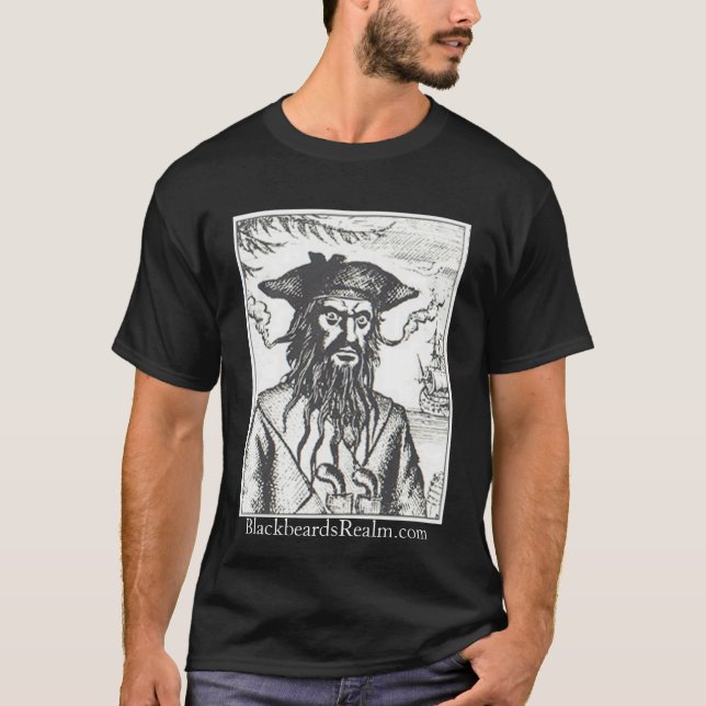Camiseta T do preto do reino de Blackbeard (Frente)