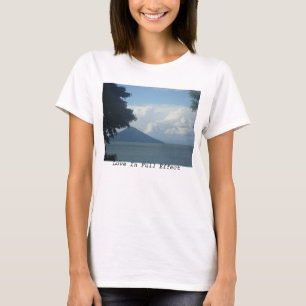 Camiseta T do vulcão de Nicarágua