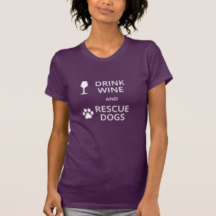 Camiseta T dos cães do vinho e do salvamento da bebida