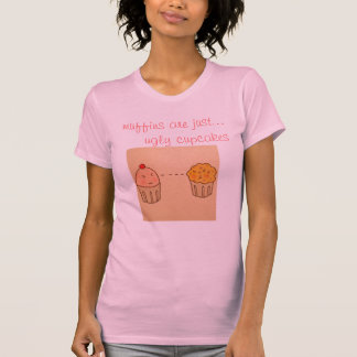Camiseta T feio dos cupcakes