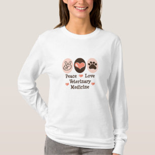Camiseta T longo da Capa da medicina veterinária do amor d