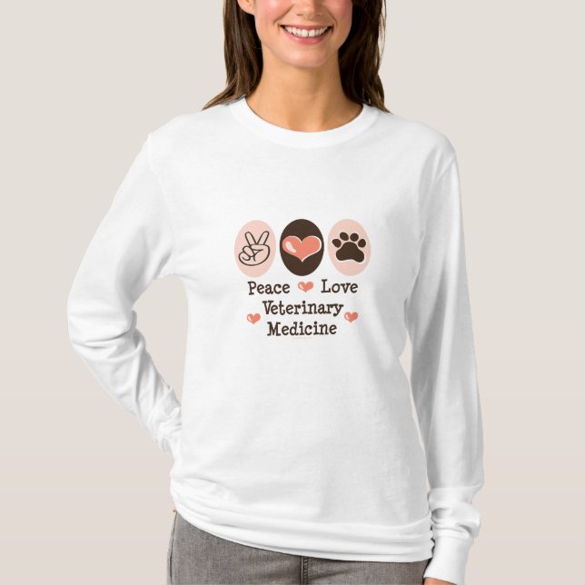Camiseta T longo da Capa da medicina veterinária do amor da (Frente)