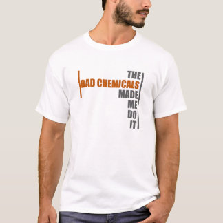 Camiseta T mau dos produtos químicos