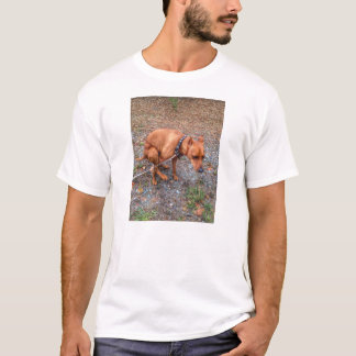 Camiseta T mínimo do Pin dos cães de Pooping