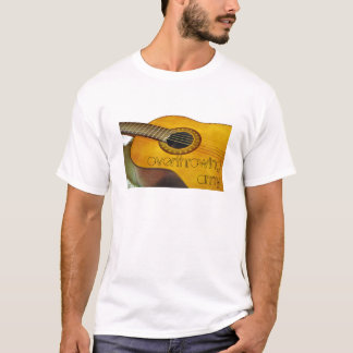 Camiseta T overthrowing do vintage do amy da menina
