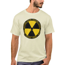 T-shirt amarelo do símbolo da radiação
