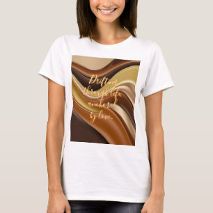 Camiseta t-shirt clássica no na moda gráfico