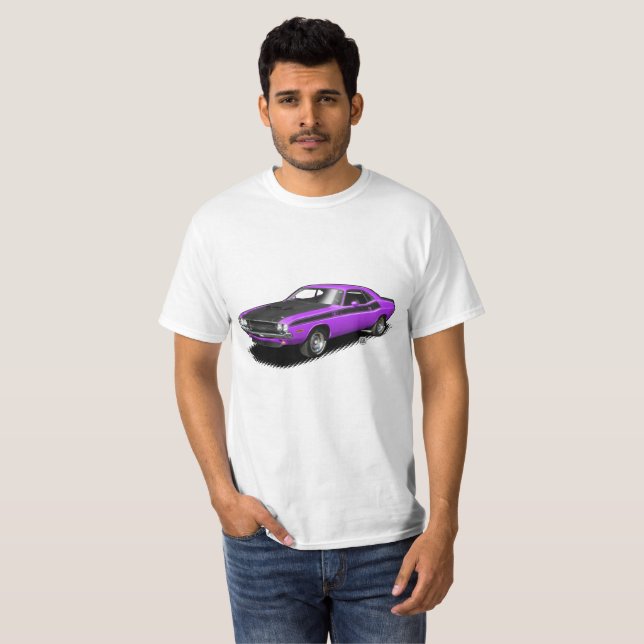 Camiseta T-shirt clássico do carro do desafiador roxo (Frente Completa)