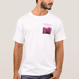 Camiseta T-shirt com os rosas cor-de-rosa pequenos