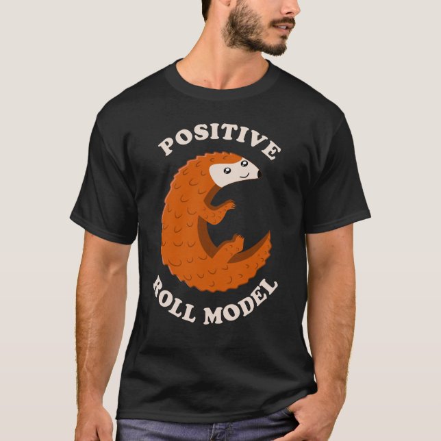 Camiseta T-Shirt com Pangolin em Cute de Modelo de Rolo Pos (Frente)