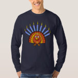 Camiseta T-shirt customizável de Thanksgivukkah Menurkey<br><div class="desc">Comemore Thanksgivukkah 2013 com este t-shirt clássico do menurkey! Caracterizando um peru amarelo, alaranjado, e marrom engraçado dos desenhos animados que veste um yamaka, uma colar da estrela de David, e velas do menorah em suas penas de cauda. Uma acção de graças de Hanukkah não ocorrerá por outros 77.000 anos!...</div>