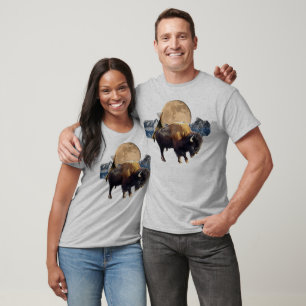 Camiseta T-shirt da arte do búfalo, da lua & dos animais