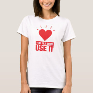 Camiseta T-shirt da bomba de amor