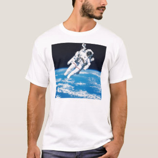 Camiseta T-shirt da Espaço-Caminhada