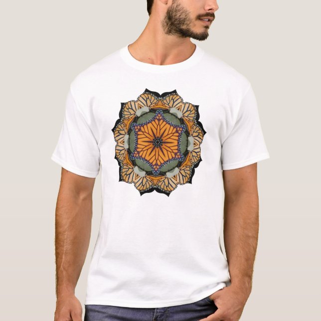 Camiseta T-shirt da mandala da borboleta de monarca (Frente)