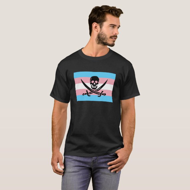 Camiseta T-shirt da obscuridade do orgulho do pirata do (Frente Completa)