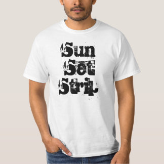Camiseta T-shirt da tira do por do sol