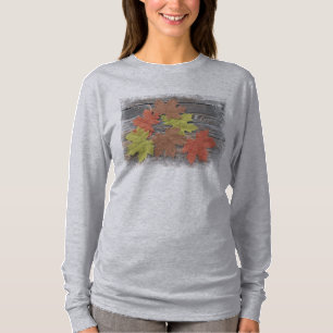 Camiseta T-shirt de folhas dispersas