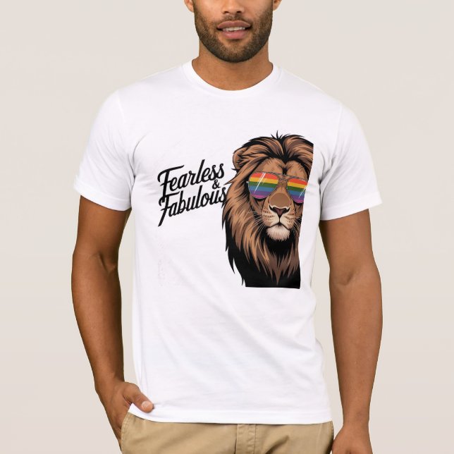 Camiseta T-Shirt de Leão de Orgulho Sem Carinho e Fabuloso (Frente)