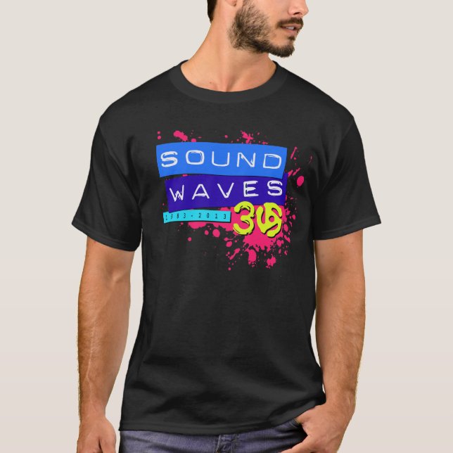 Camiseta T-shirt do aniversário de Soundwaves 30o (Frente)
