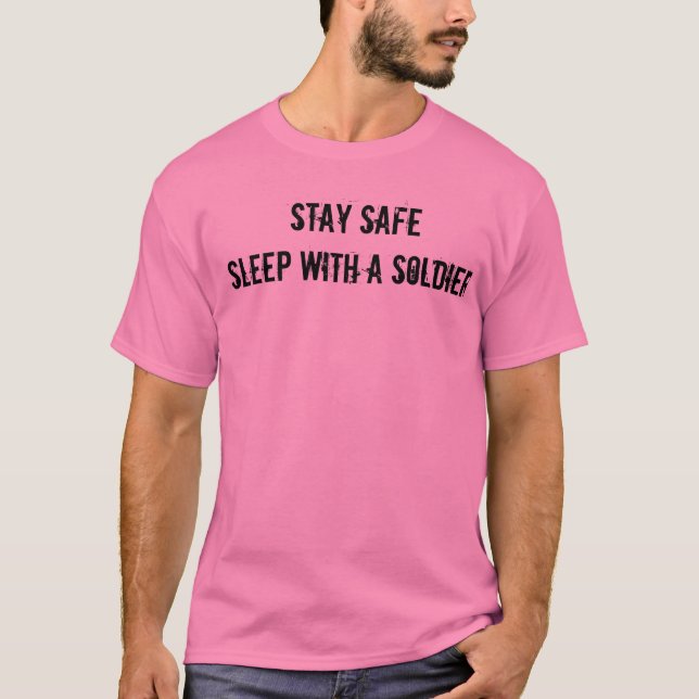 Camiseta T-shirt do cofre forte da estada (Frente)