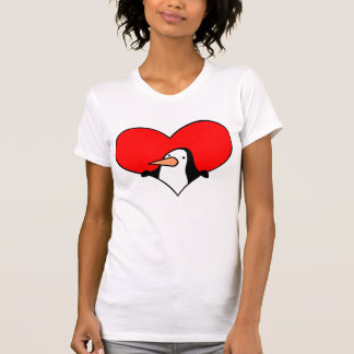 Camiseta T-shirt do coração do pinguim