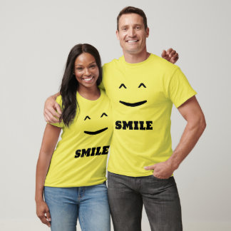 Camiseta T-Shirt Engraçado com um rosto sorridente Emoji