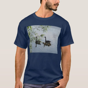 Camiseta T-shirt escuro adulto dos gansos selvagens