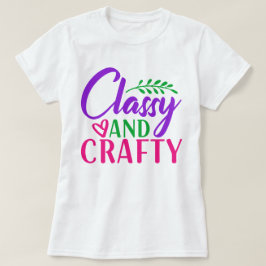 Camiseta T-shirt feminina clássica e artesanal