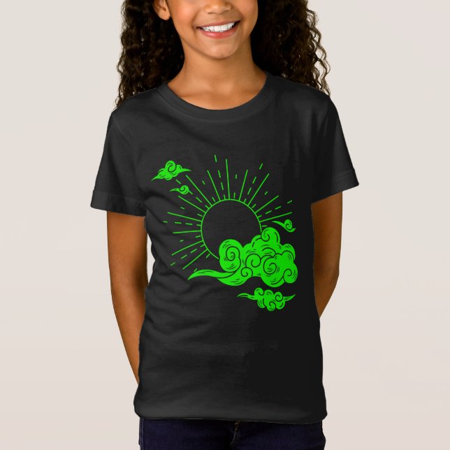 Camiseta t-shirt infantil com imagens de nuvens e (Frente)