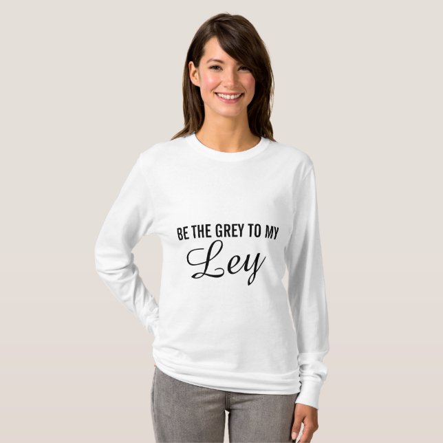 Camiseta T-shirt longo cinzento oficial da Capa (Frente Completa)