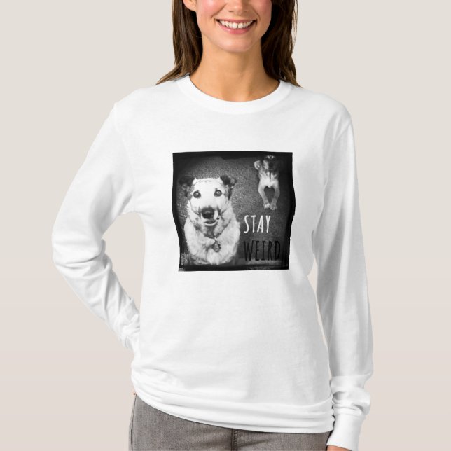 Camiseta T-shirt longo estranho da Capa da estada (Frente)