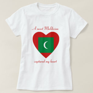 Camiseta T-Shirt Maldivas Coração Bandeira