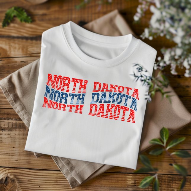 Camiseta T-Shirt Patriotic North Dakota Red e Blue Boho (Criador carregado)