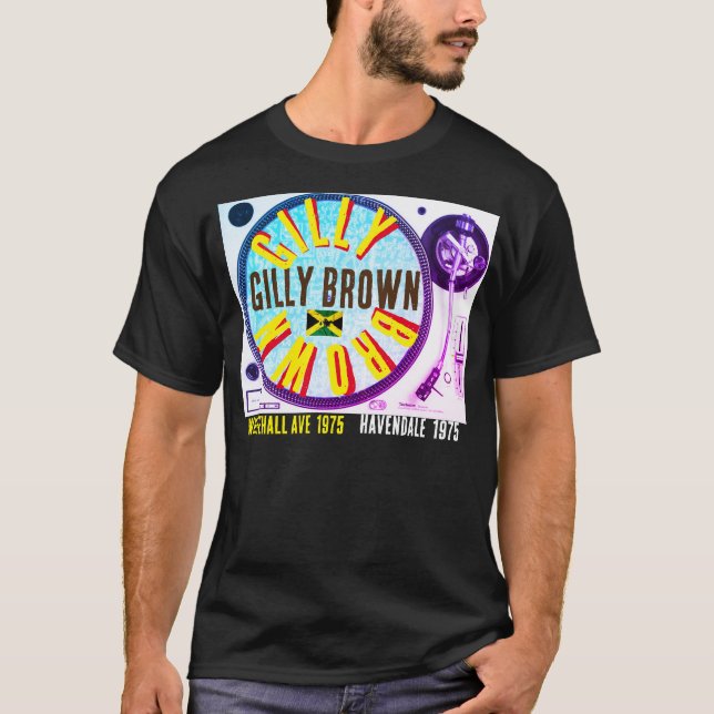 Camiseta T-Shirt preto básico com capa gota GILLY (Frente)