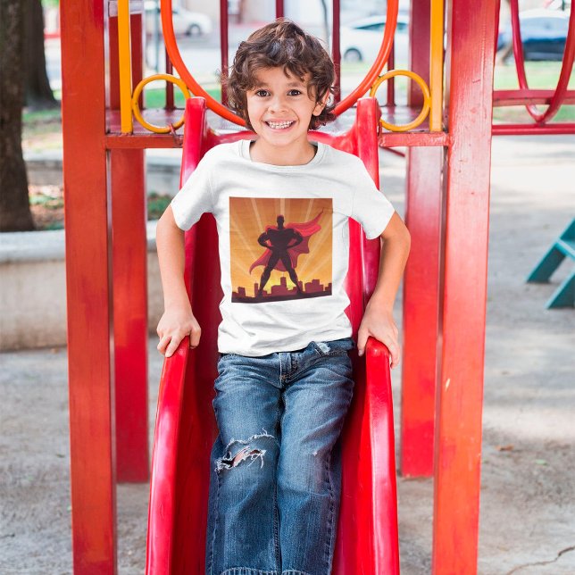 Camiseta T-Shirt Super-Herói (Criador carregado)