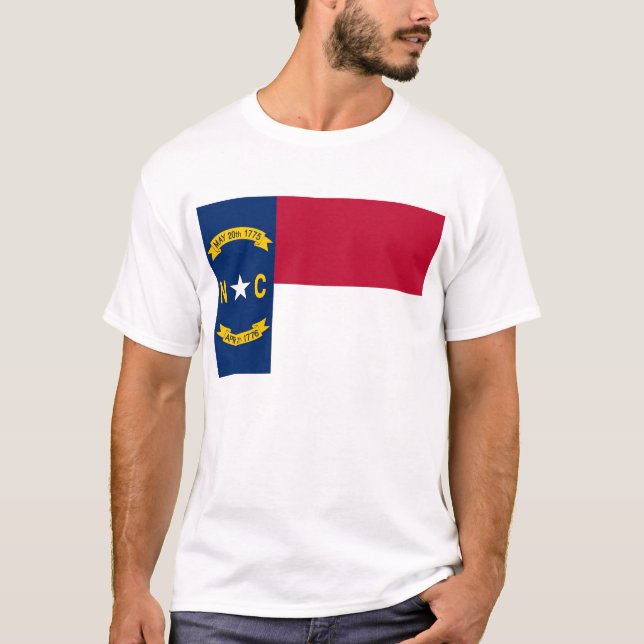 Camiseta T Shirt with Flag of North Carolina State USA (Frente)