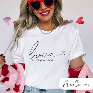 Camiseta T-shirt with love design, to celebrate Valentine's