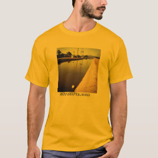 Camiseta T unisex da bola do canal