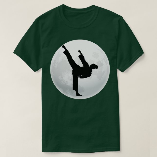 Camiseta Taekwondo Girl Bicking In The Moon (Frente do Design)
