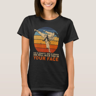 Camiseta Taekwondo Girl Ela É Bela Arte Marcial Mulheres