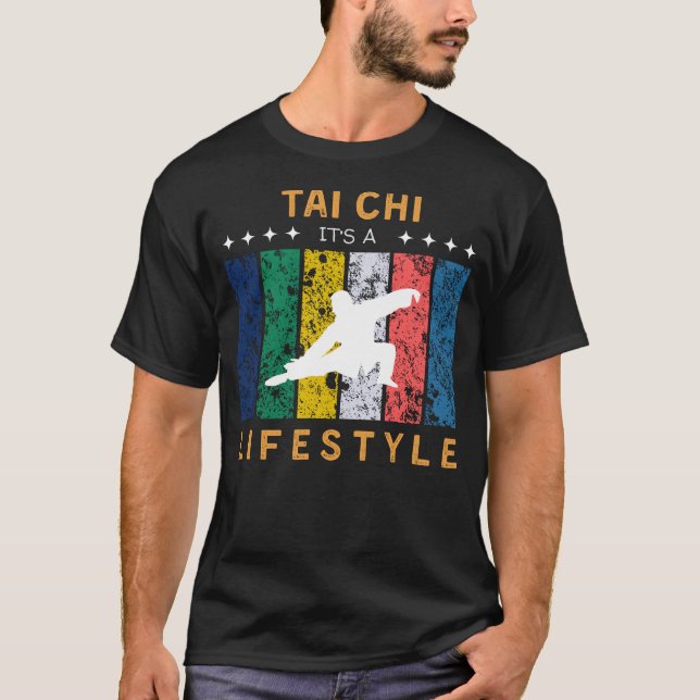 Camiseta Tai Chi é um Teto Engraçado de Estilo de Vida (Frente)