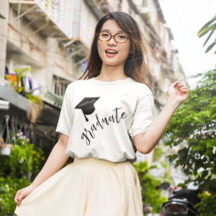 Camiseta Tampa de Graduacao Minimalista Preto e Branco Grad