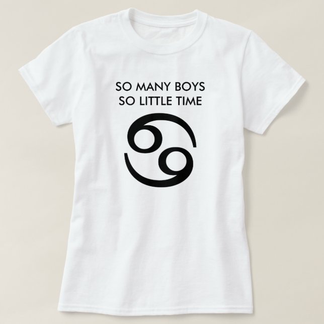 Camiseta TÃO MUITOS MENINOS - TÃO POUCA HORA - "69" sobre (Frente do Design)