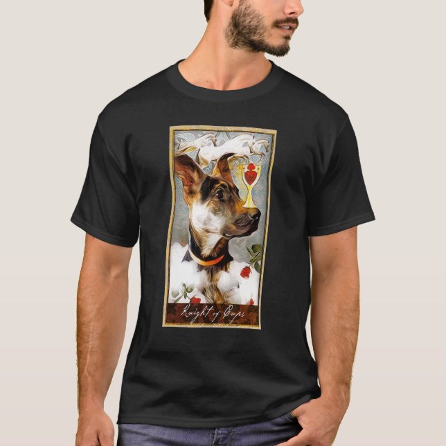 Camiseta Tarot Card Knight Of Cup And Dog Cosmic Graphic Do (Frente)