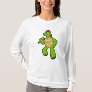 Camiseta Tartaruga como mecânica com chave inglesa e Boné