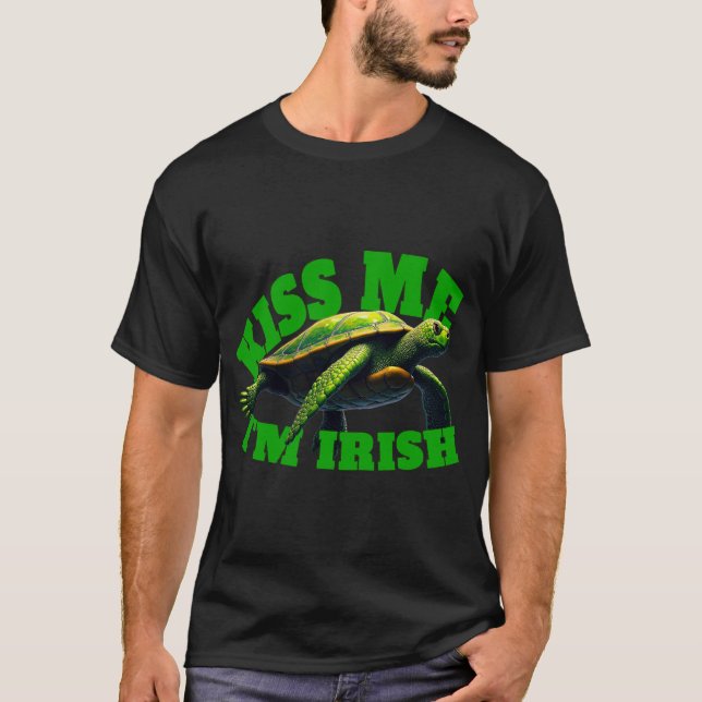 Camiseta Tartaruga Verde - Beije-me Sou Irlandês (Frente)